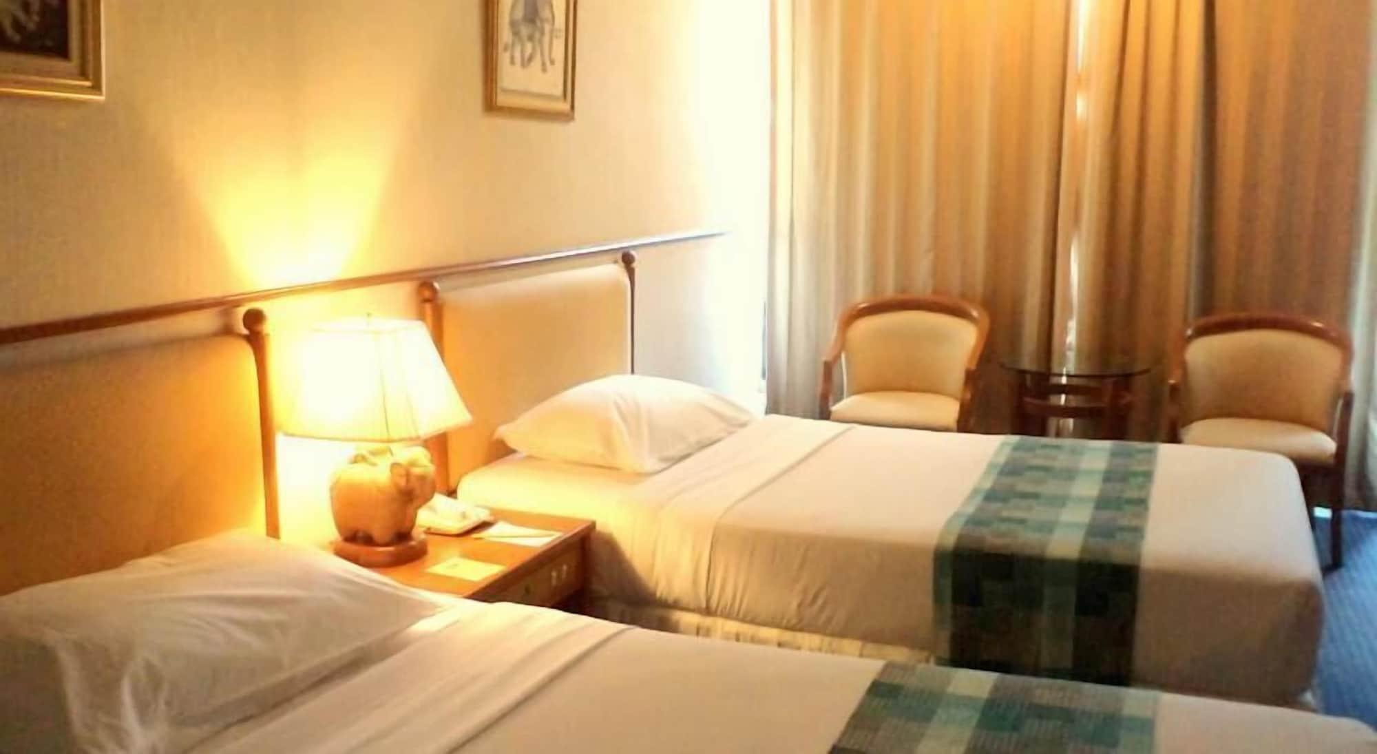 Tarin Hotel Chiang Mai Luaran gambar