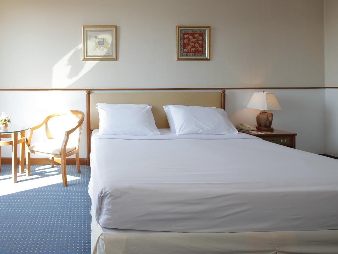 Tarin Hotel Chiang Mai Luaran gambar