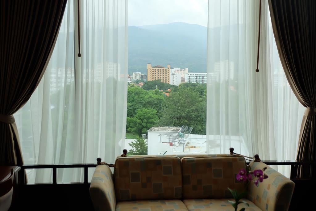 Tarin Hotel Chiang Mai Luaran gambar
