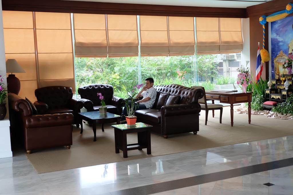 Tarin Hotel Chiang Mai Luaran gambar
