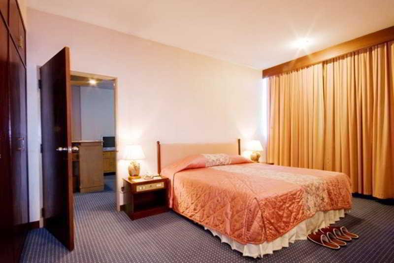 Tarin Hotel Chiang Mai Luaran gambar