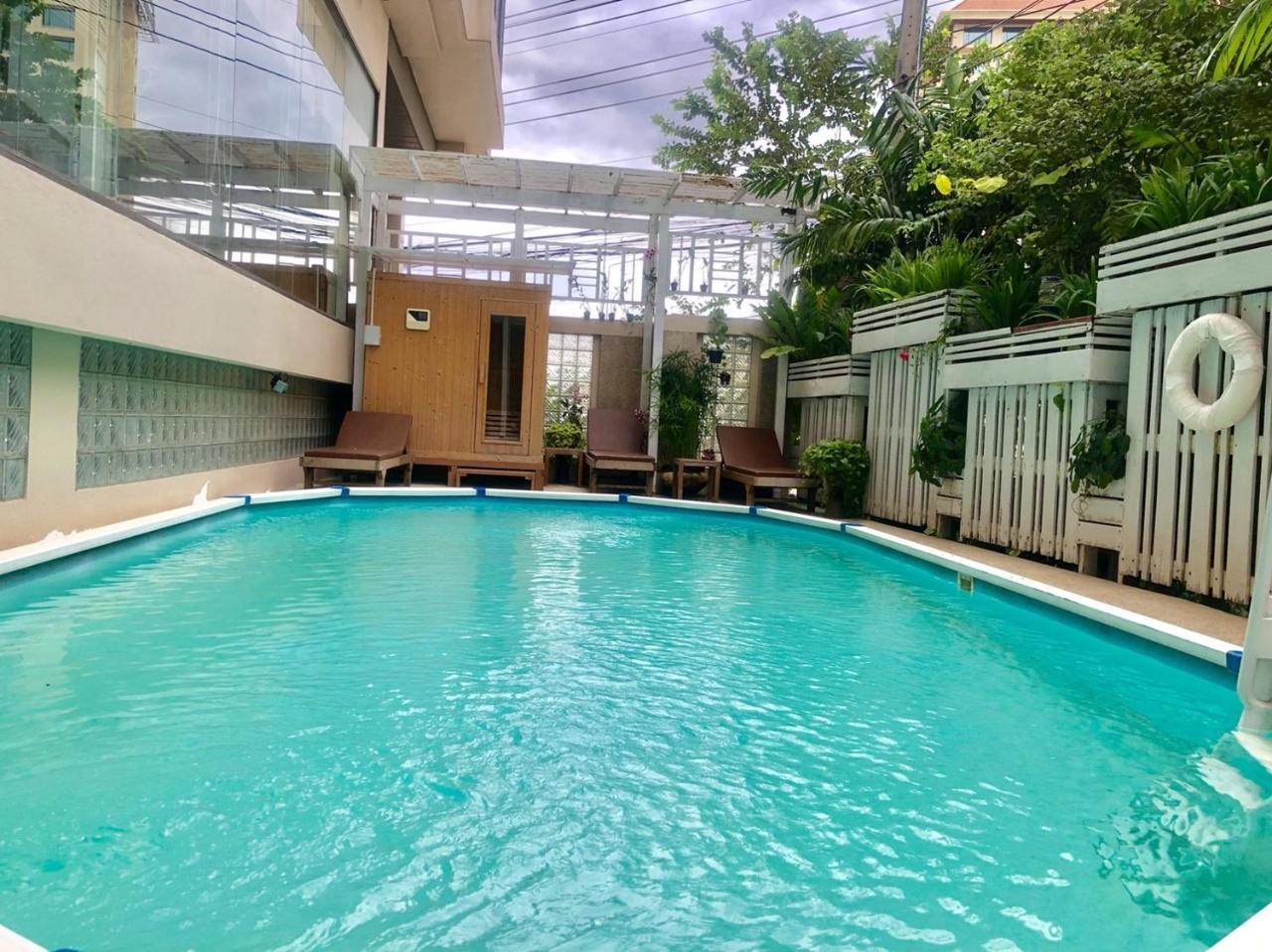 Tarin Hotel Chiang Mai Luaran gambar